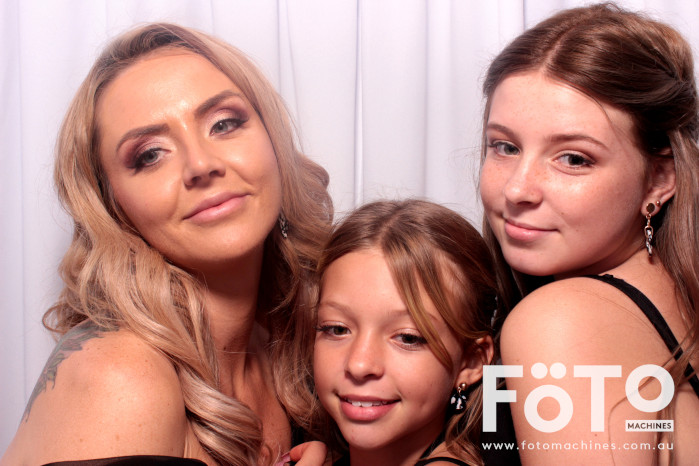 Diandra and Nick’s Wedding | View more photos from the event at gallery.fotomachines.com.au/u/FOTOMachines/Diandra-and-Nick’s-Wedding